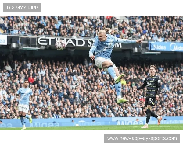 曼城中场连续穿插助攻前锋完成致胜一击