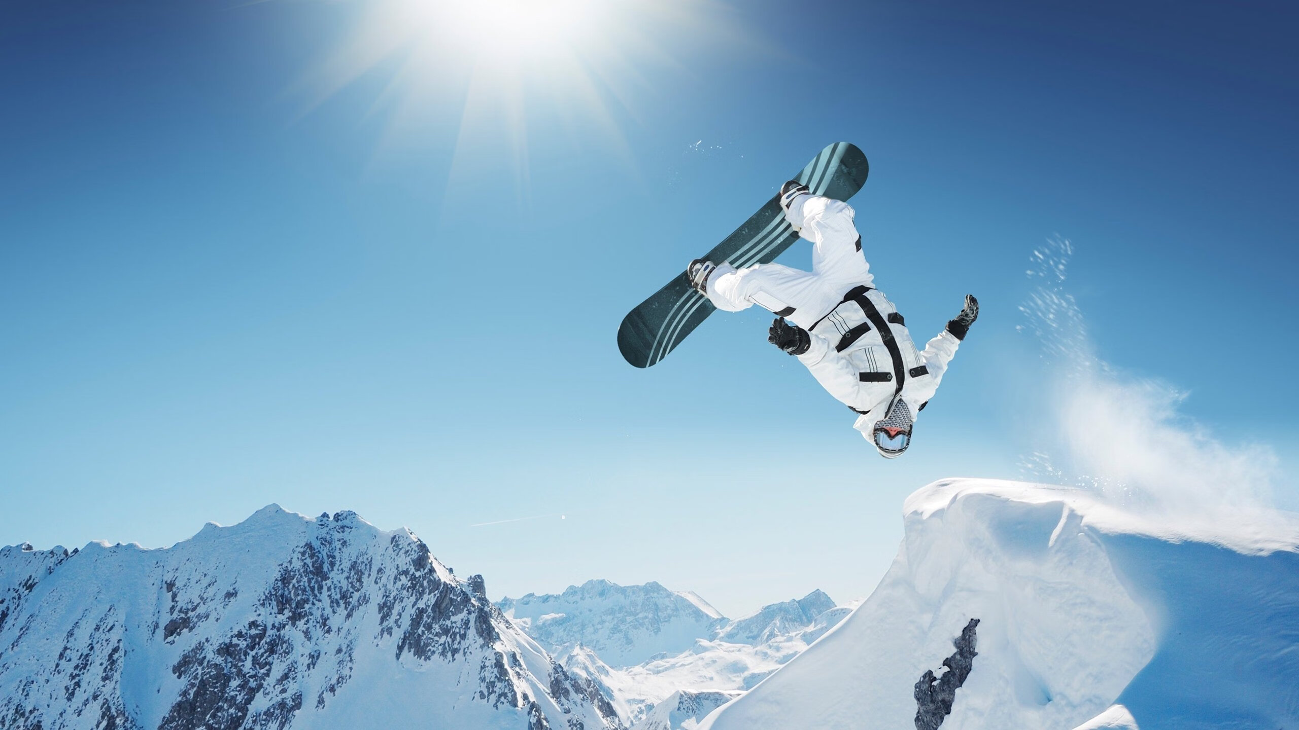 冲浪城市内河公开赛 人工造浪池成为新竞技场